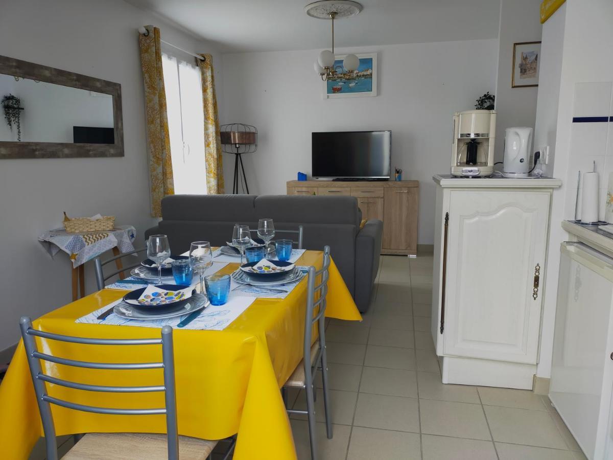Maison Au Coeur De Saint-Gilles L'Inattendue ภายนอก รูปภาพ